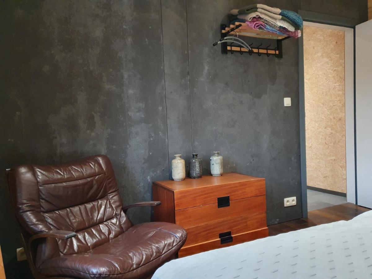 Apartamento Vue Sur Meuse Profondeville Exterior foto