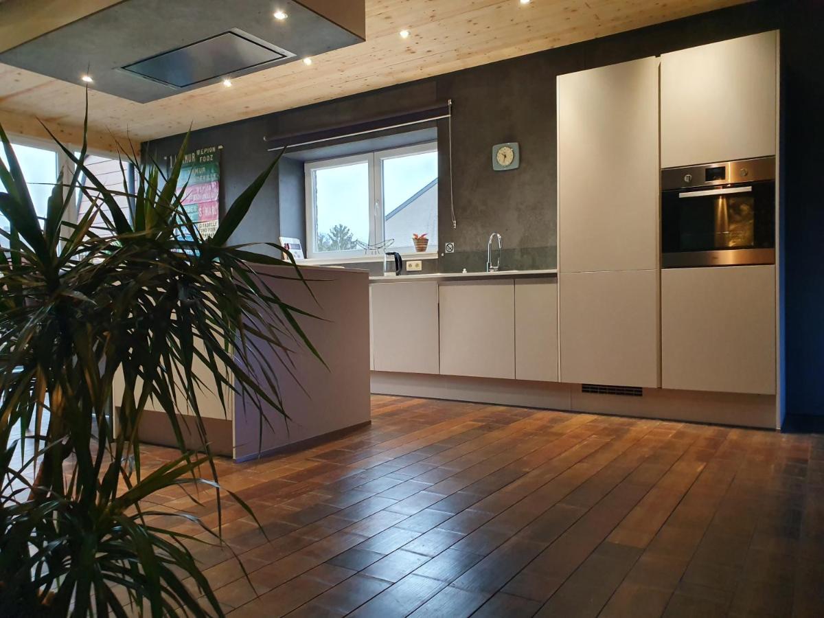 Apartamento Vue Sur Meuse Profondeville Exterior foto